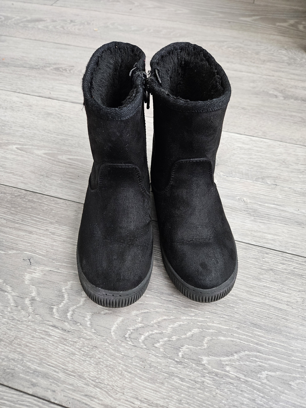 Cat & Jack Black Fuzzy Winter Boots Size 10